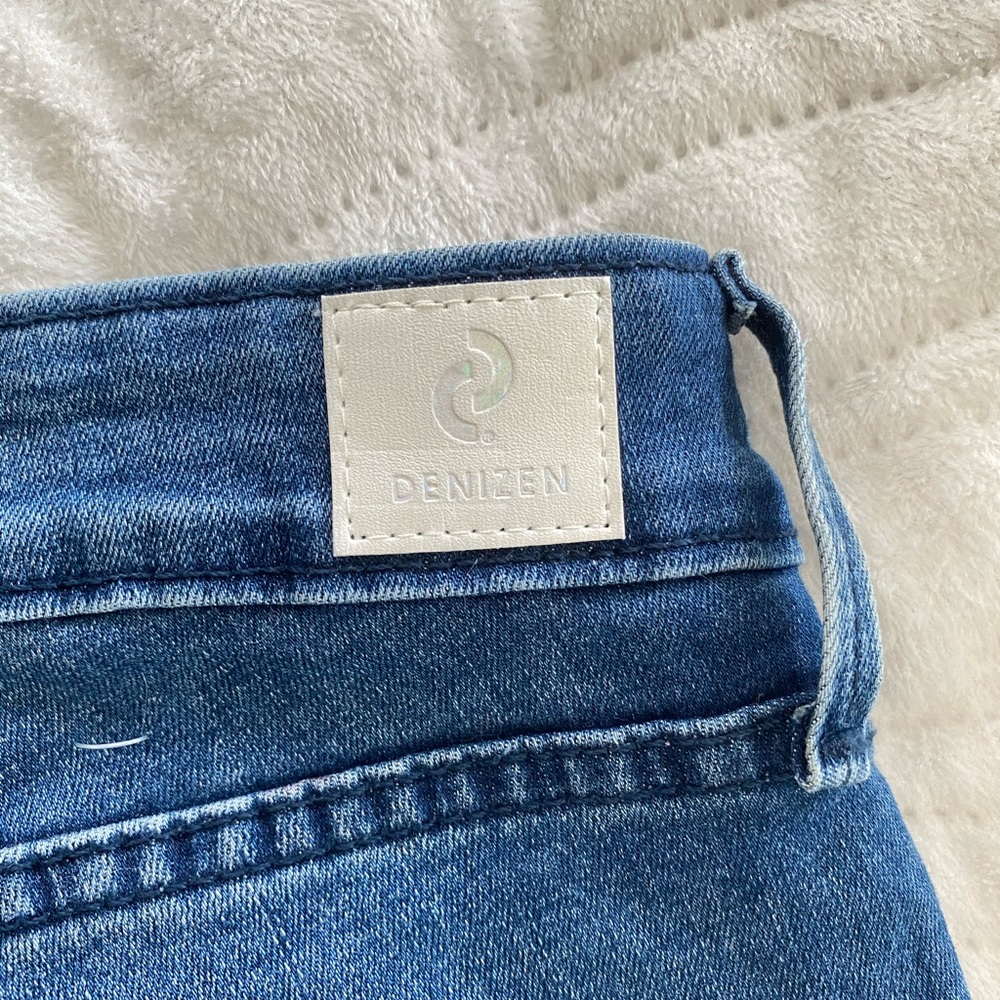 Levi’s - Picture 4 of 5
